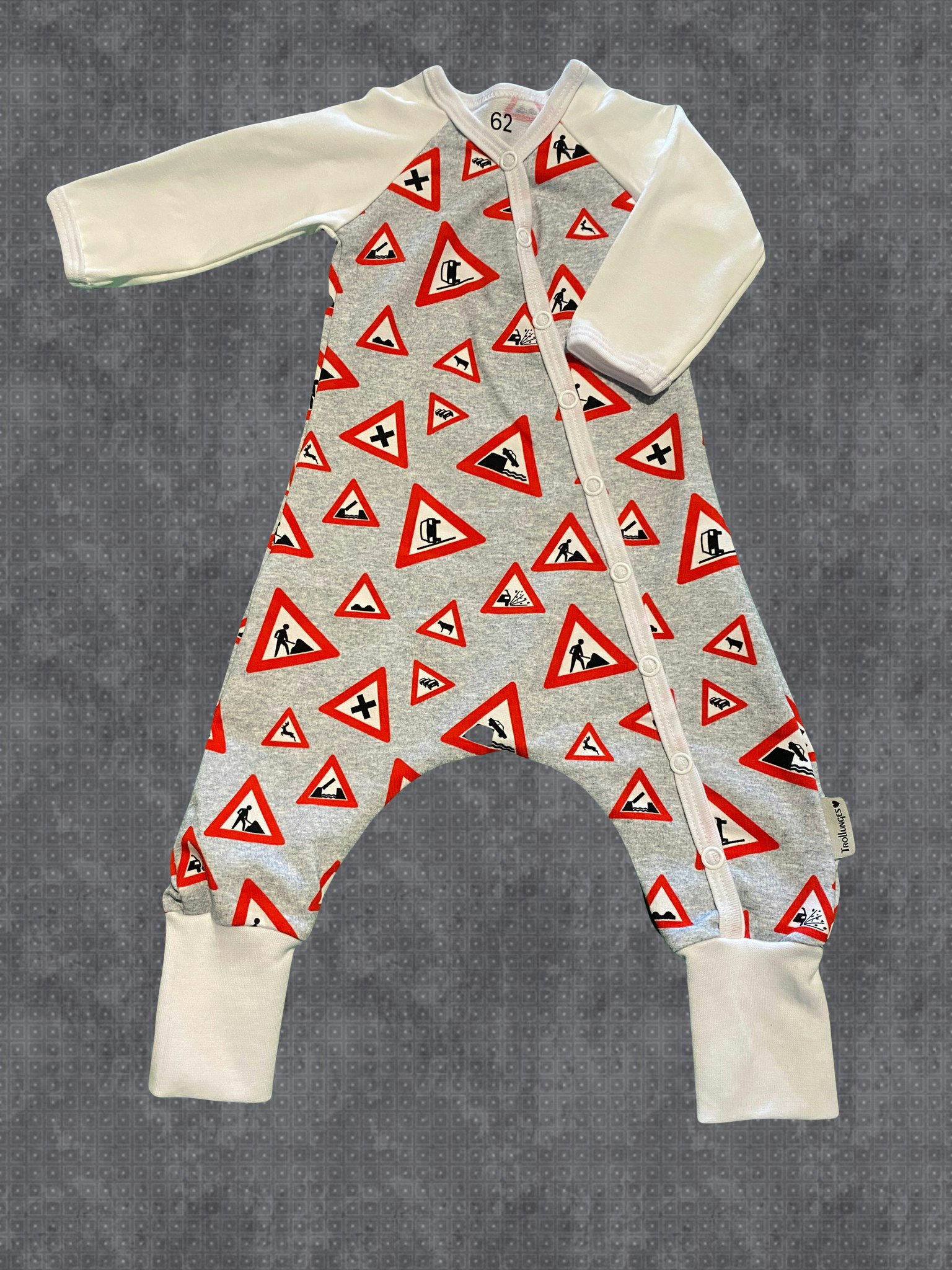 Baggydress Vägmärke. Stl 62
