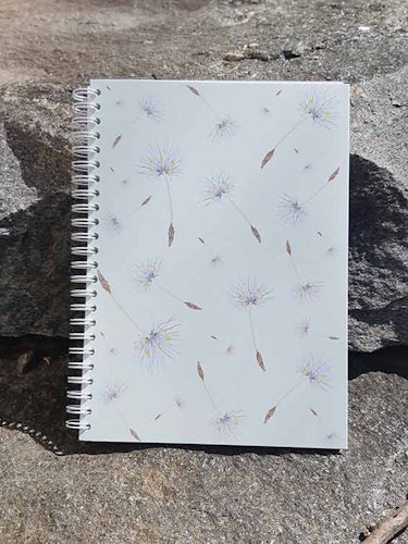 Tryckt skrivbok – Maskros (148x210mm)
