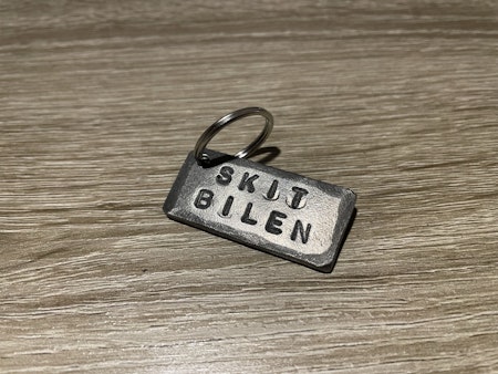 Nyckelring i smide: Skitbilen