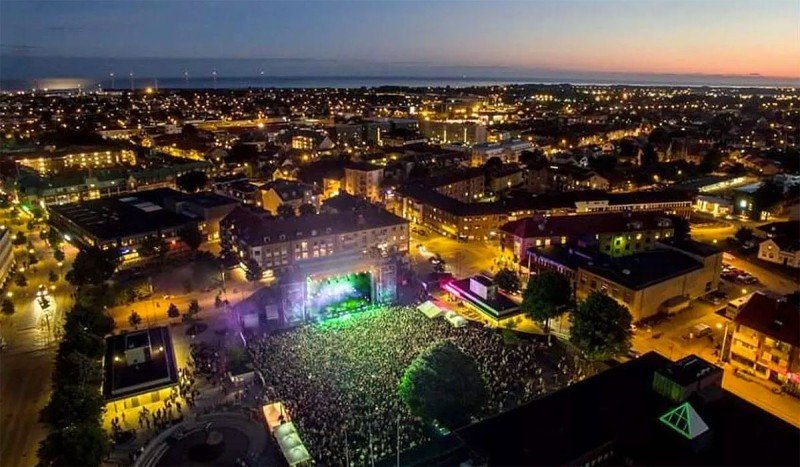 Solcellslampa utomhus vägghängd Falkenberg