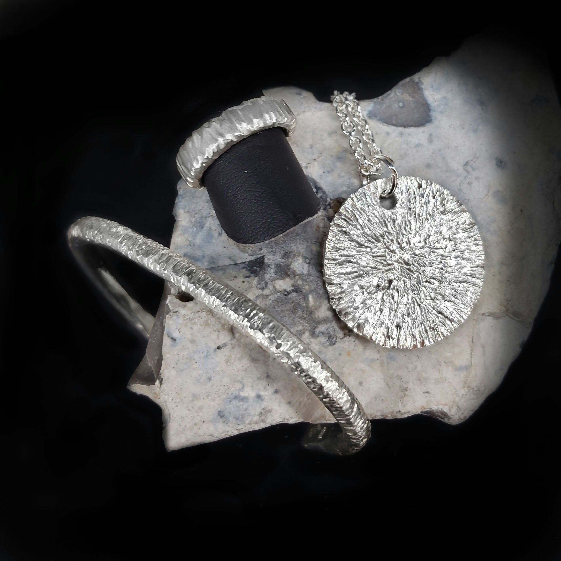 Bifrost handgjorda silversmycken från Alv Design.