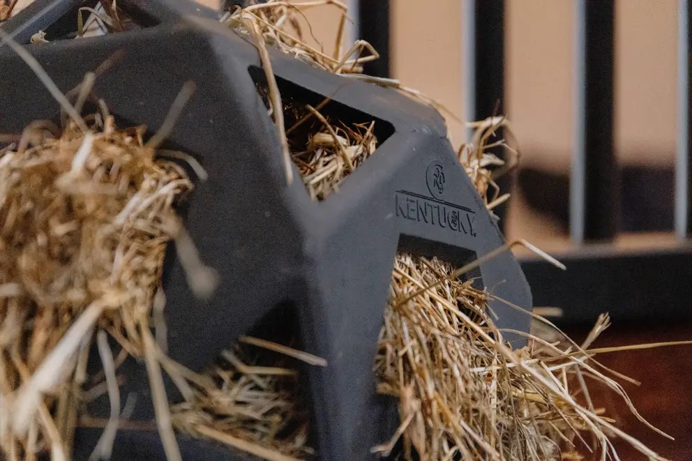 Kentucky Relax Horse Play & Hay Ball