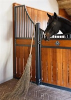 Grooming Deluxe Bamboo Broom