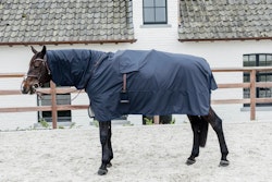 Kentucky Horse Raincoat Hurricane with stirrup holes