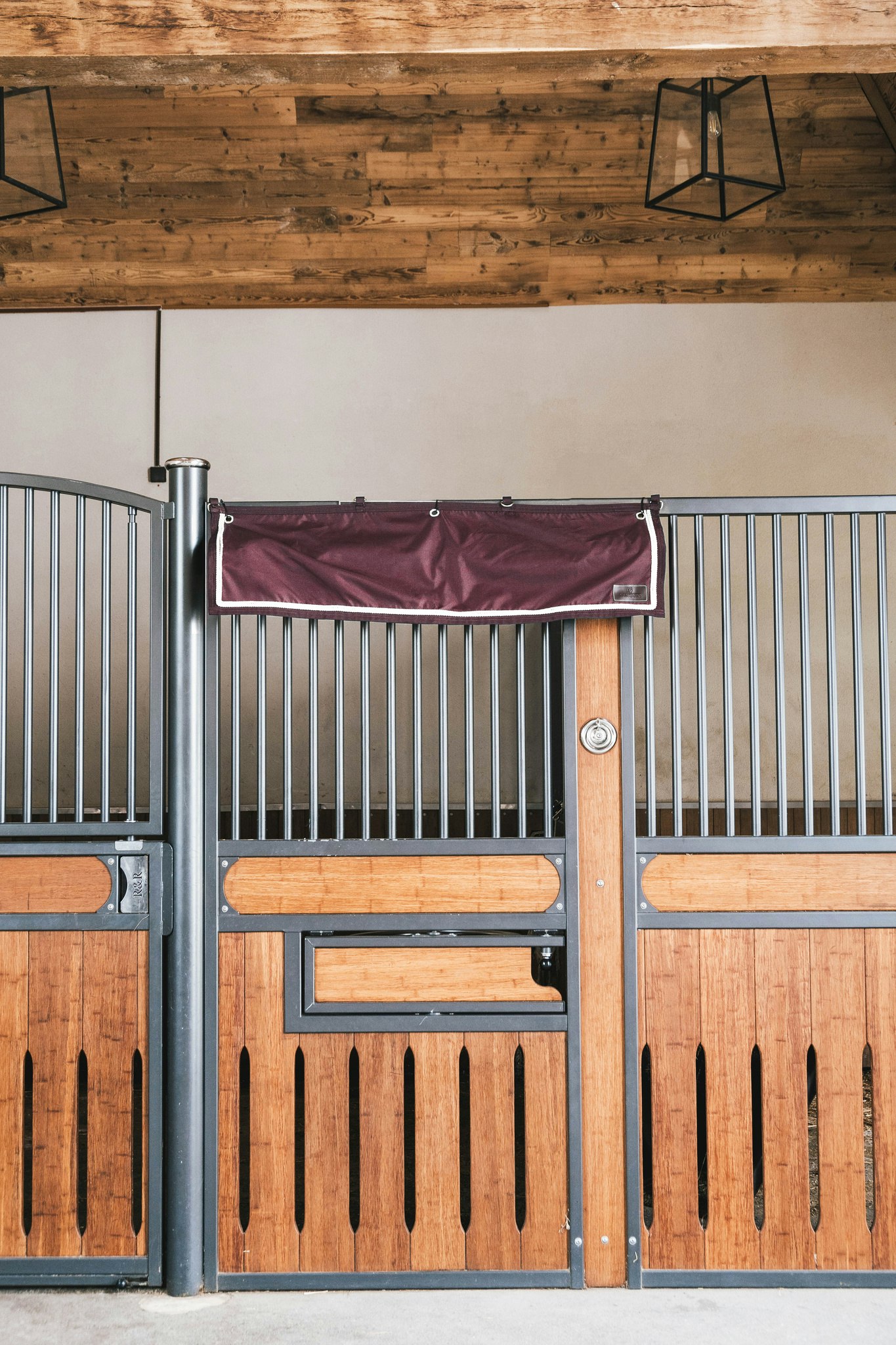 Kentucky Horsewear Stable Curtain Waterproof Classic