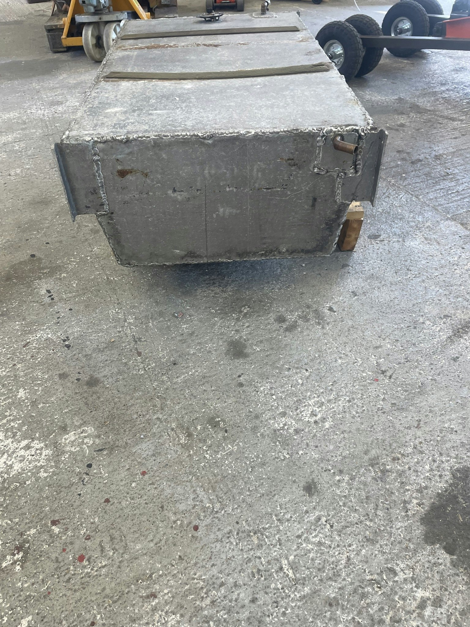 Bränsletank Aluminiumhttps://quickbutik.com/admin/products/edit/21