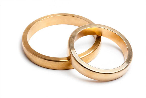 Big wedding rings - Guld Bordsdekoration