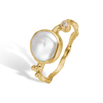 By Birdie Ring Zenith White Keshi