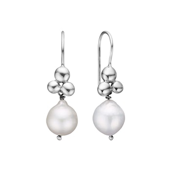 By Birdie Rose Buds Silver Pearl Örhängen