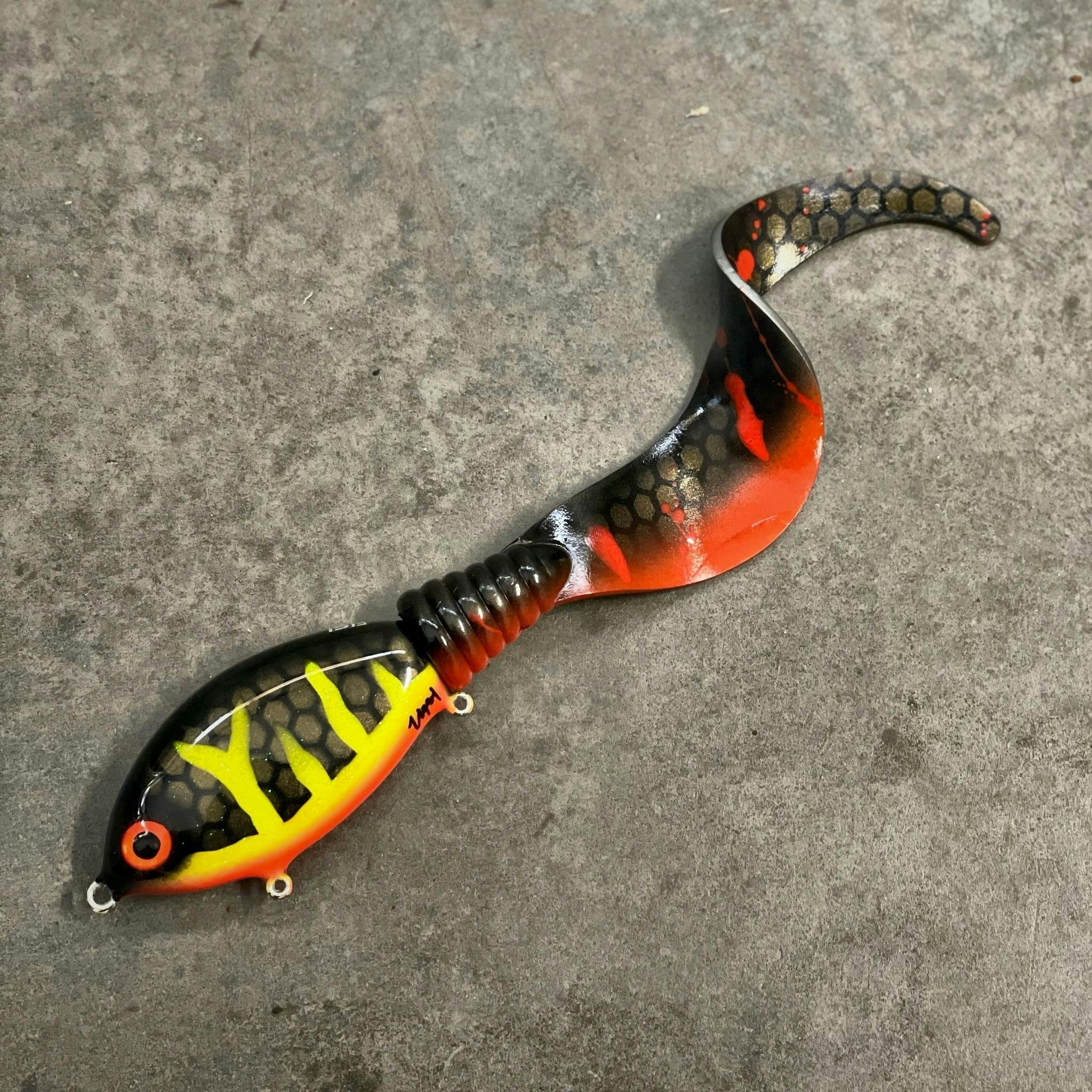 Ulm Tail Black Pike (sparkling) 22cm