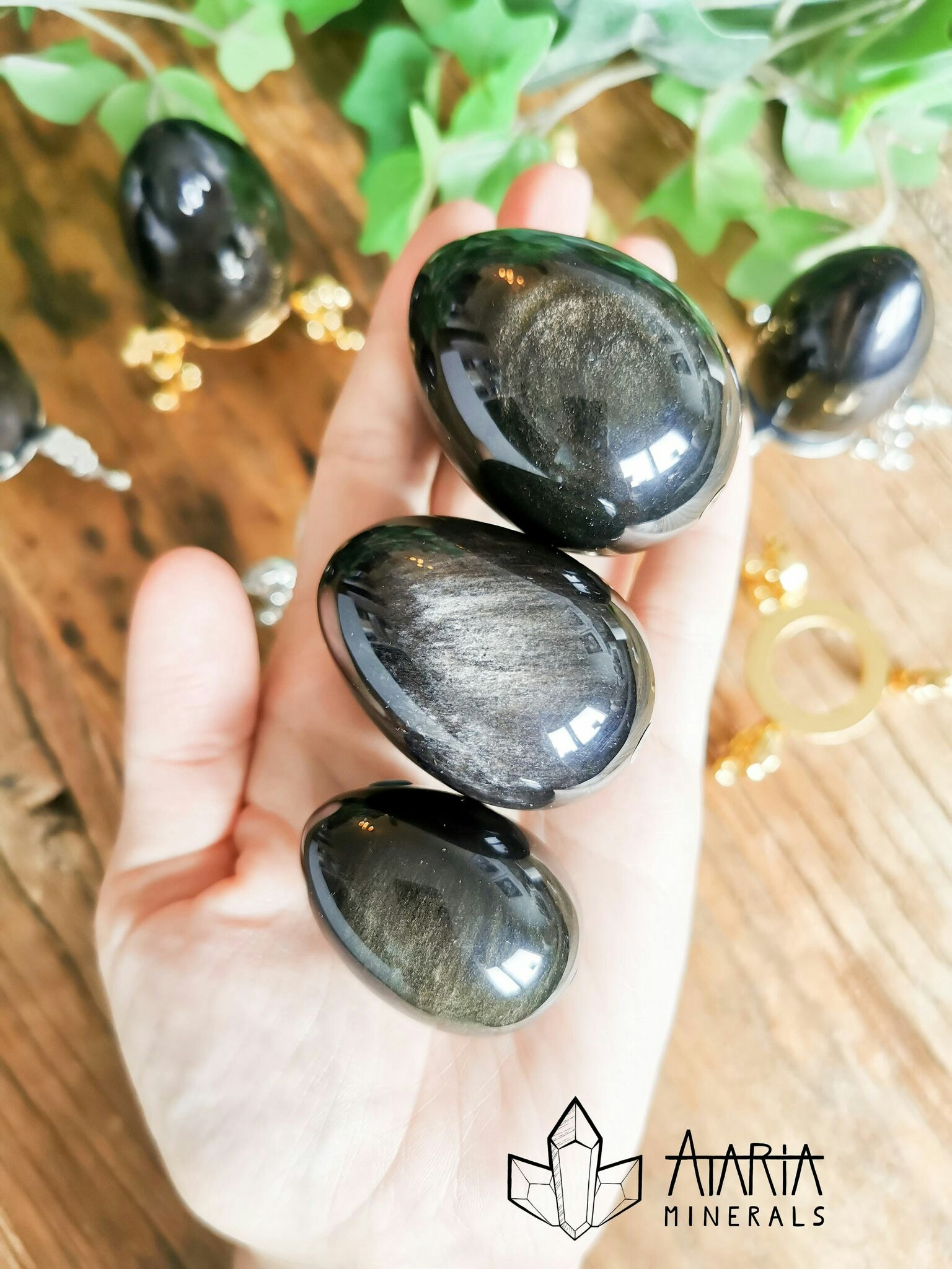 Sheen obsidian ägg