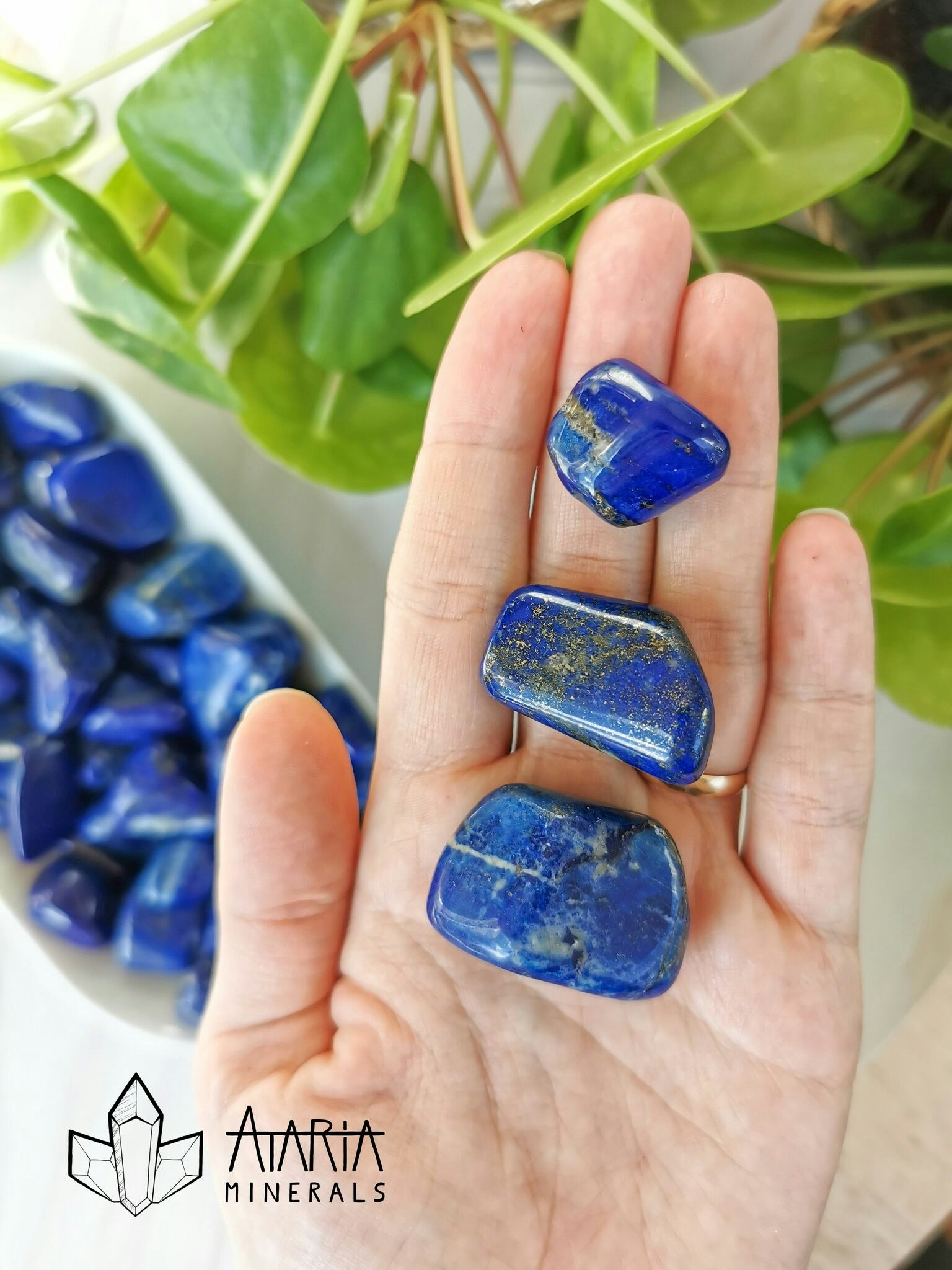 Lapis lazuli tumlad