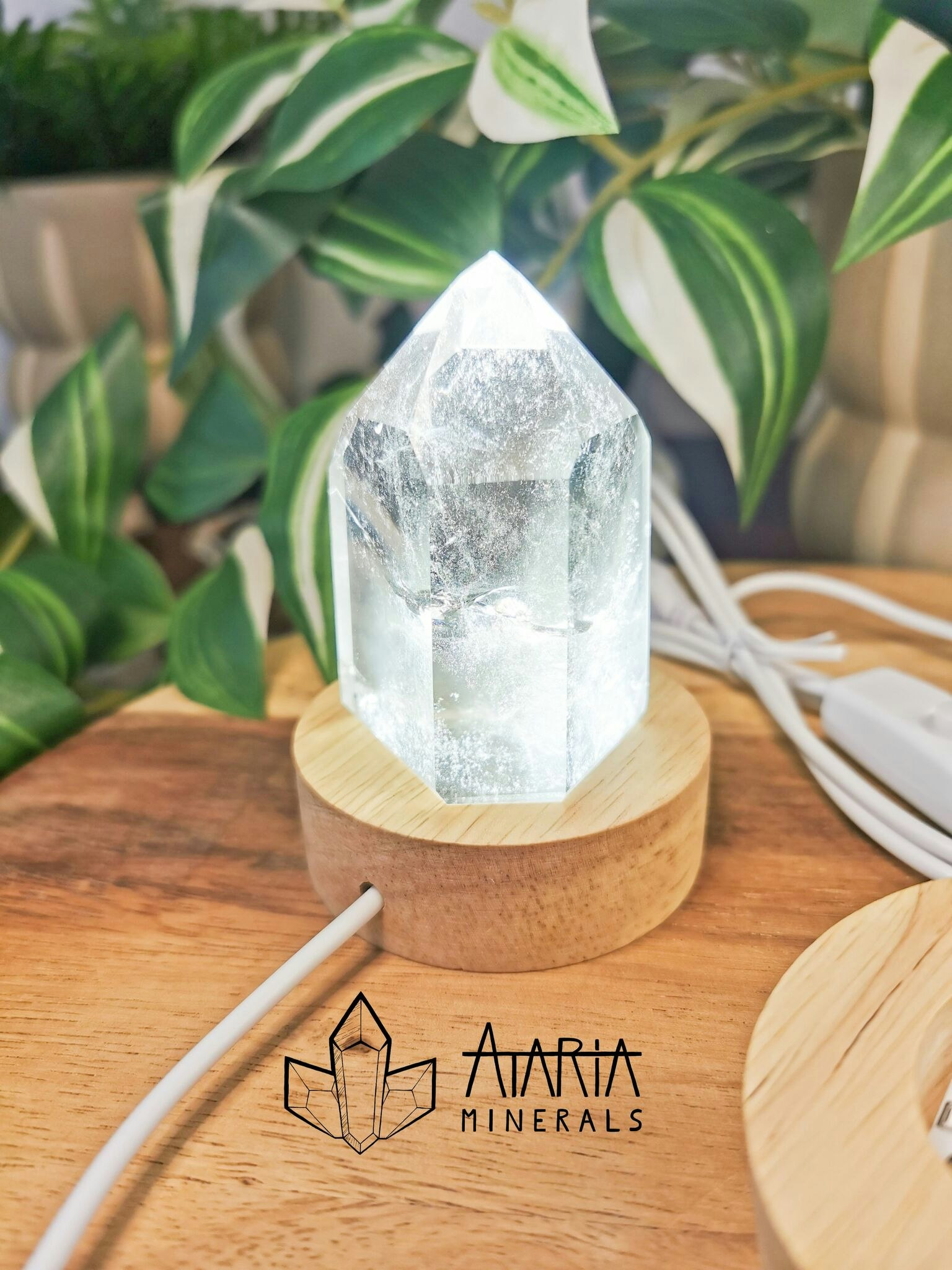 Kristallställ trä med lampa