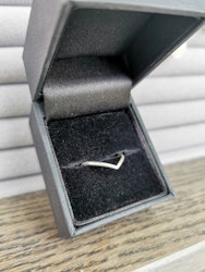 Sterling silver ring wishbone stl 16.5