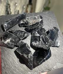Svart Obsidian S