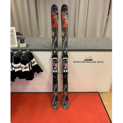 Begagnad Salomon Twintip 161cm