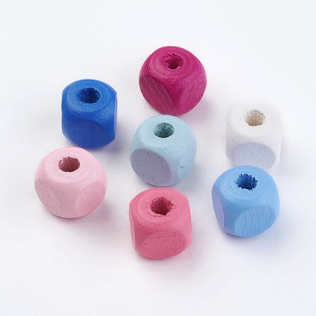 Kuber av trä, 10mm, unicorni färger (50st)