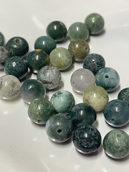 Naturlig agate, kristall, färgad, 8-8,5mm (ca 25st)