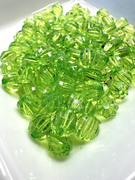 Slipade akrylpärlor, lime, 8mm (100st)