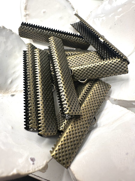 Antik brons, bandavslut av järn, 35mm (10st)