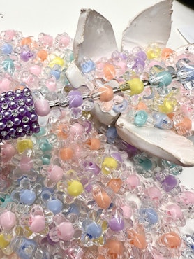 Slipade blommor, bead in bead, pastell, 11.5mm (20st)