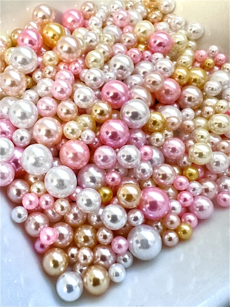 Söta dekorpärlor, pärlimitation peach, 4-8mm (50g)