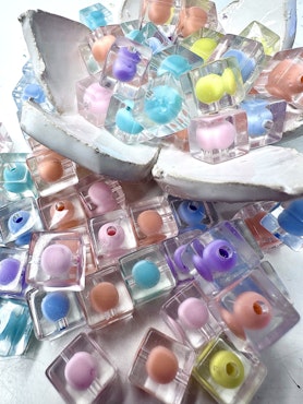 Kuber, bead in bead, pastell, 10,5mm (10st)