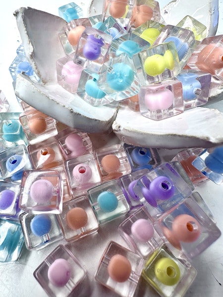 Kuber, bead in bead, pastell, 10,5mm (10st)