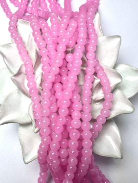 Sträng med glaspärlor, Jadeimitation, dark pink, 6,5mm (140st)