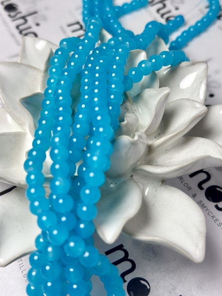 Sträng med glaspärlor, Jadeimitation, medium turquoise, 6,5mm (140st)