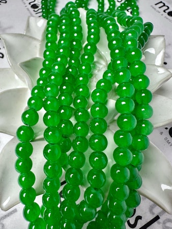 Sträng med glaspärlor, Jadeimitation, green, 6,5mm (140st)