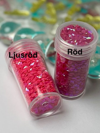 Burk med ljusröd nailart, strössel, ruter, 4mm (20ml)