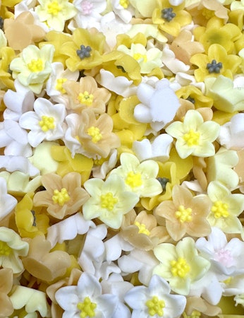 Mini flatbacks, Blommor vit/gul/peach, 15mm (20st)