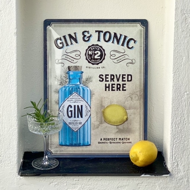Plåtskylt Gin & Tonic 30x40 cm Nostalgi Retro - www.bellebi.se
