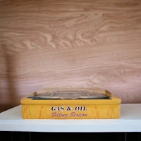 Gas & Oil