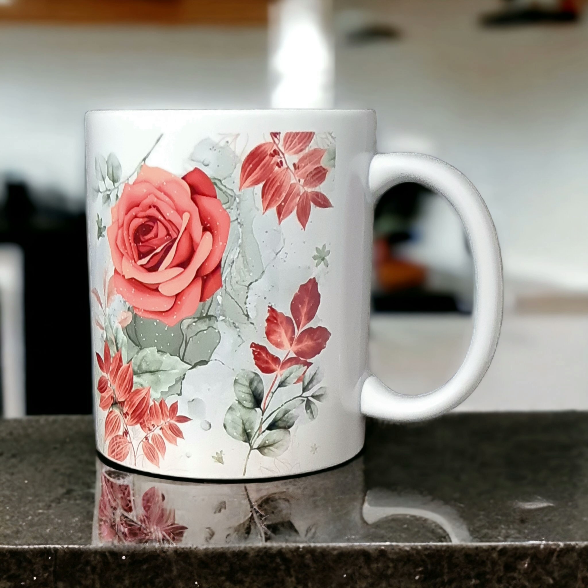 Personlig mugg med namn rosor present - www.bellebi.se