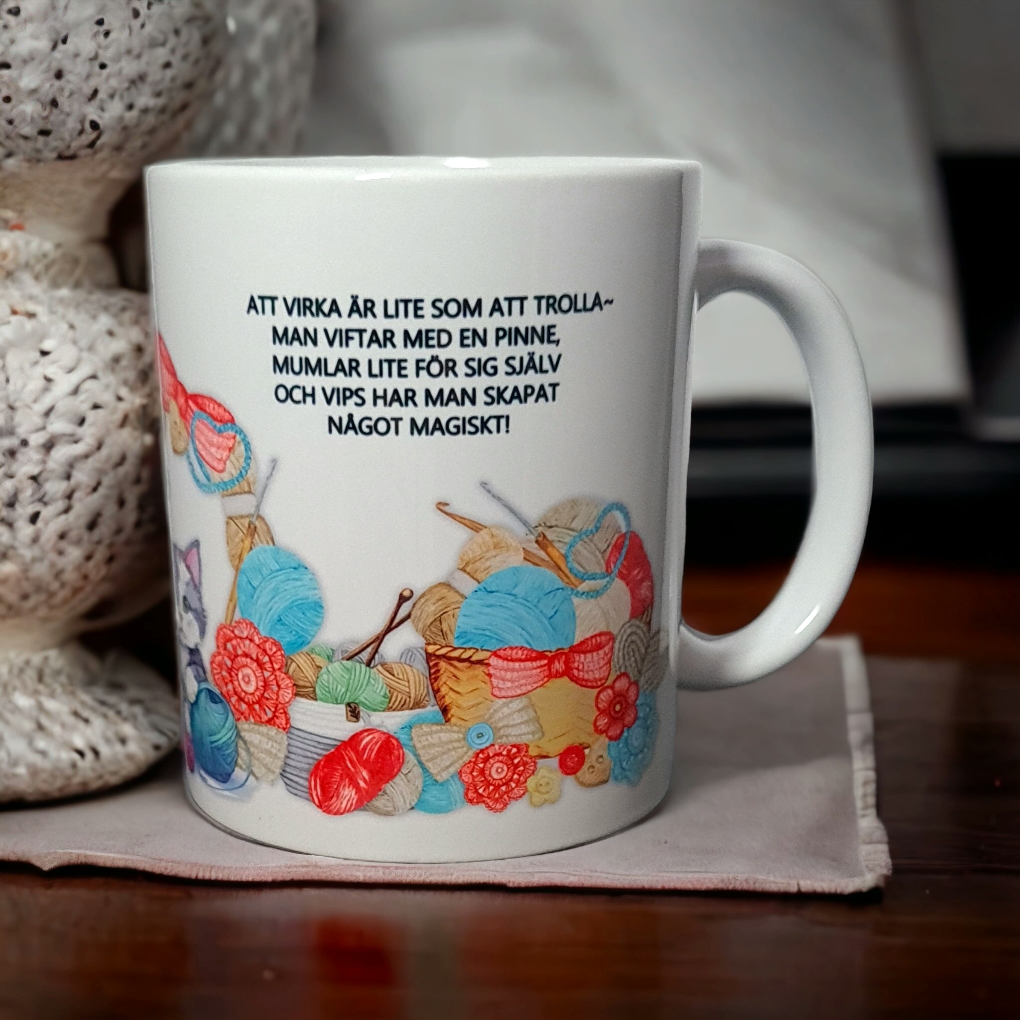 Mugg med text virkning virka present - www.bellebi.se
