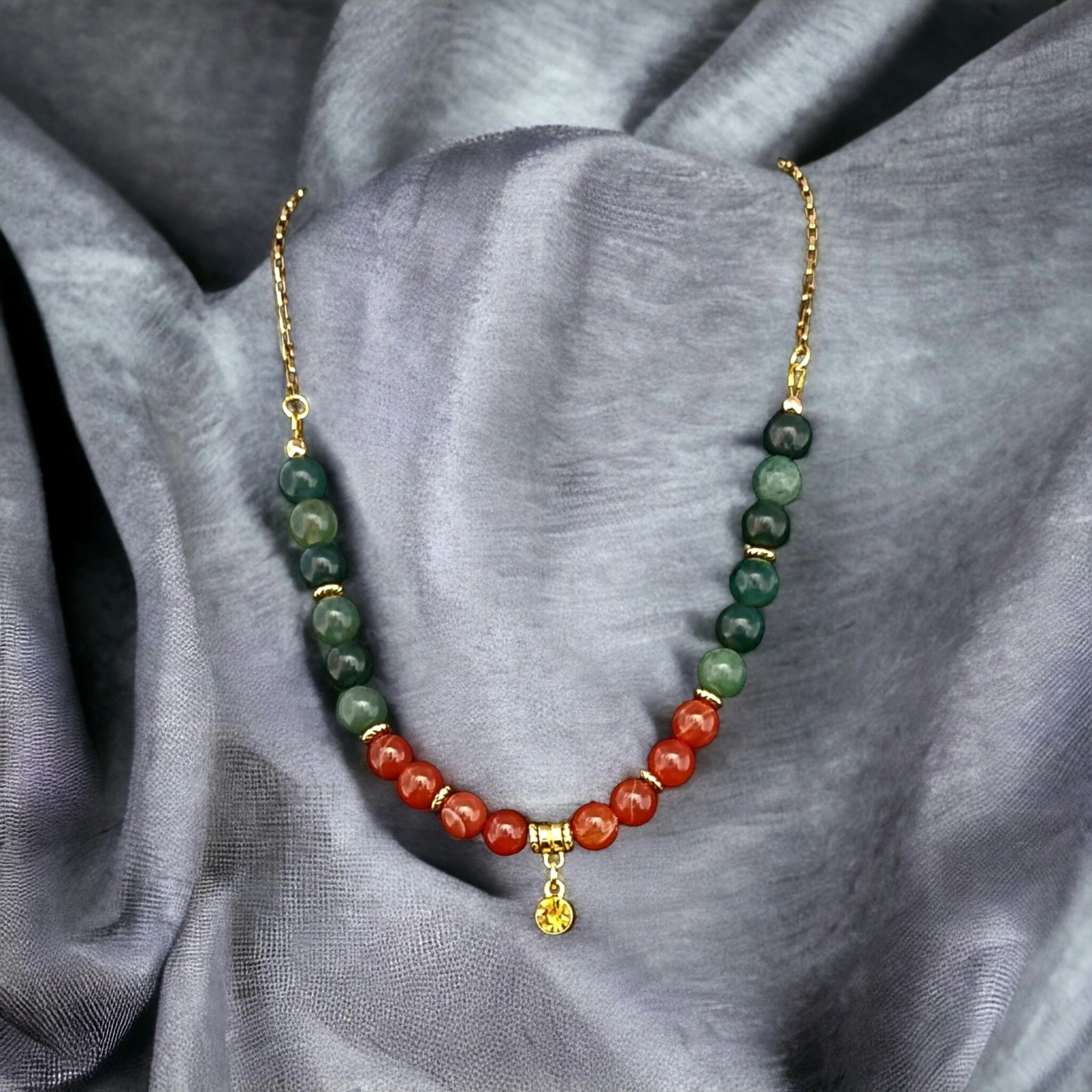 Halsband örhängen set med pärlor - www.bellebi.se
