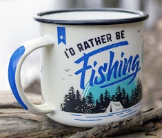 Emaljmugg Fishing