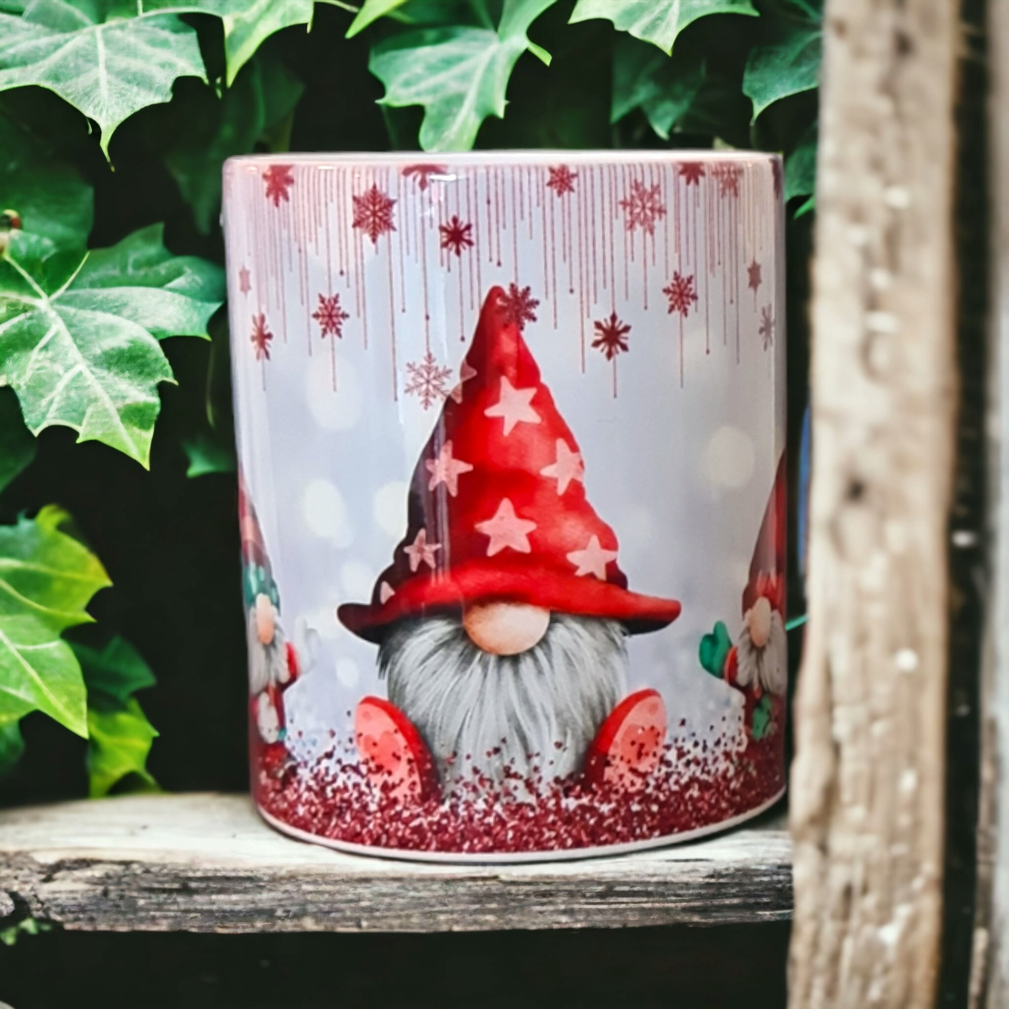 Mugg Jul julmotiv tomte present - www.bellebi.se