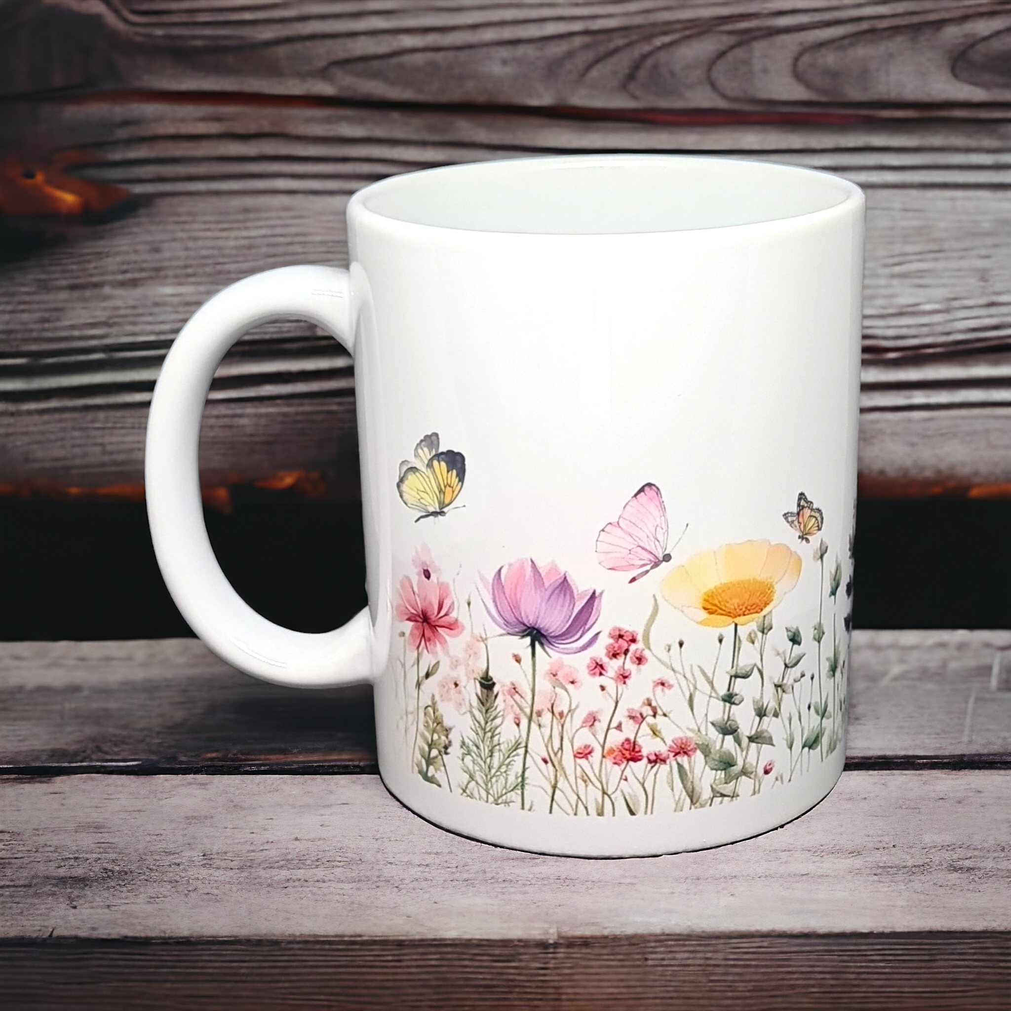 Mugg med blommor och sommarkänsla  - www.bellebi.se
