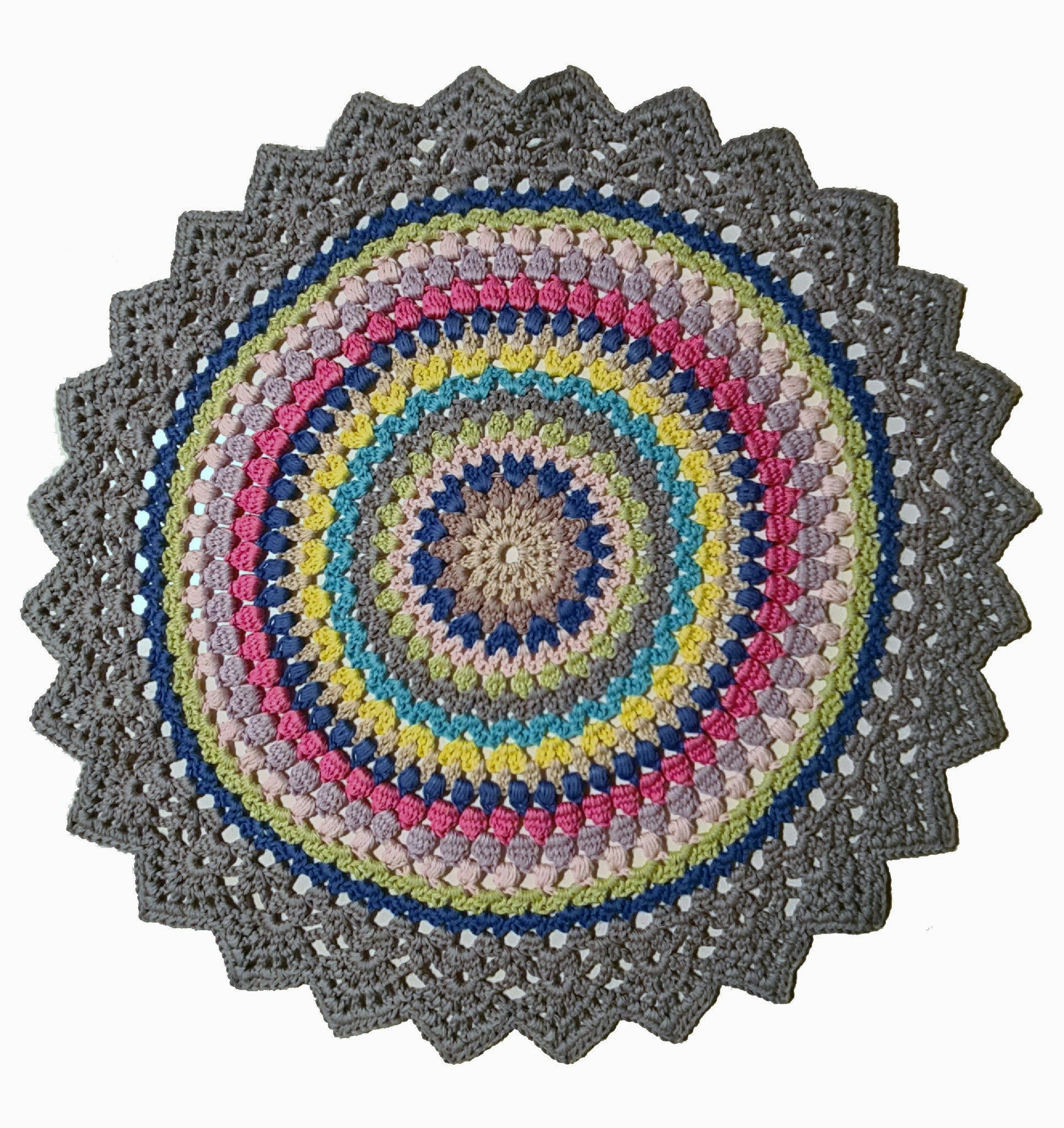virkad rund duk mandala - bellebi.sev