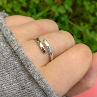 Wrap – Öppen Ring i Återvunnet Silver