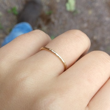 18k Återvunnet Guld Tunn Ring 1,2 mm Rödguld