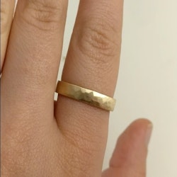 18k Matt Ring 4 mm Guld Förlovningsring