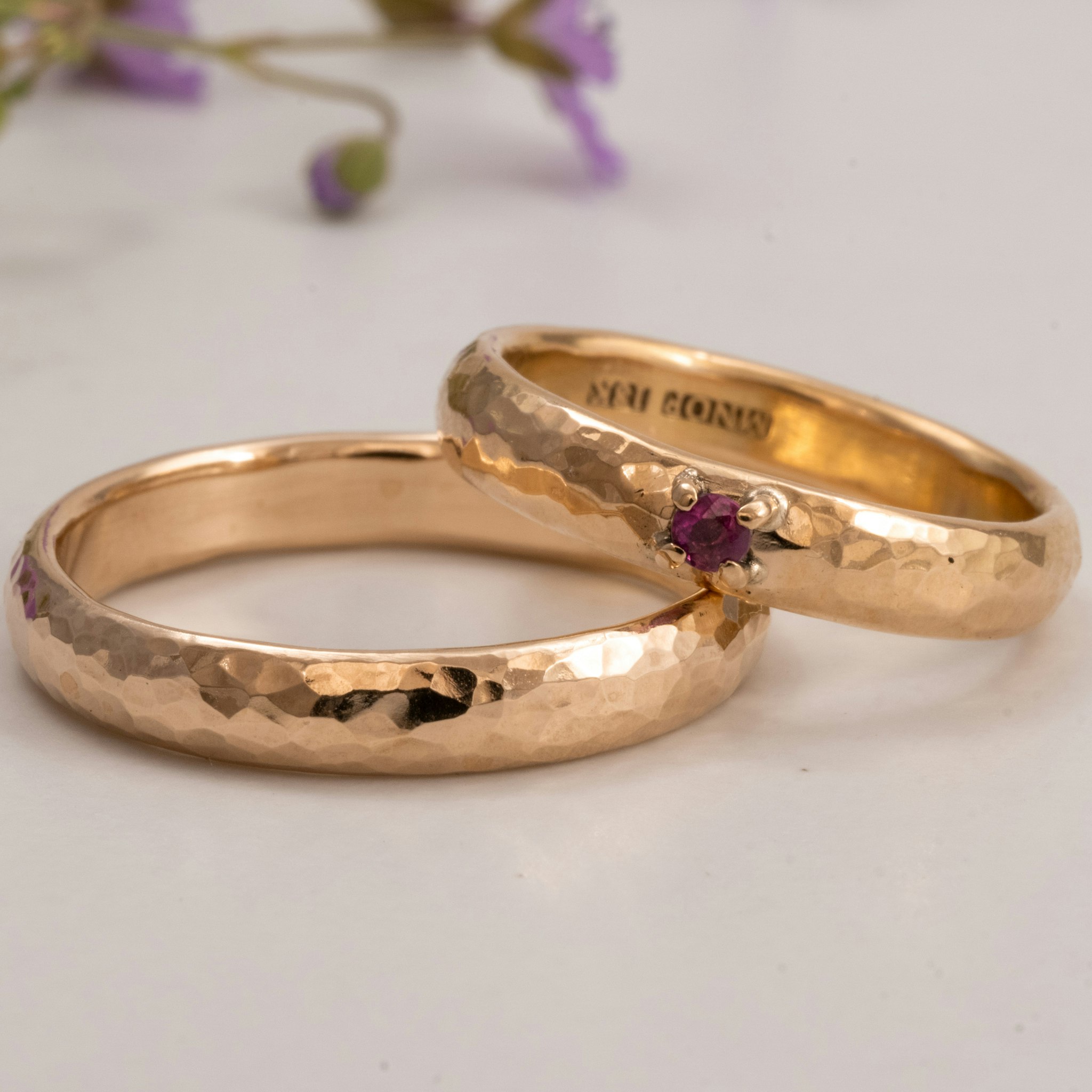 18K Bullig Ring 4 mm Återvunnet Guld Förlovningsring - MNOP Jewelry -  Handgjorda Smycken i Återvunnet Silver och Guld