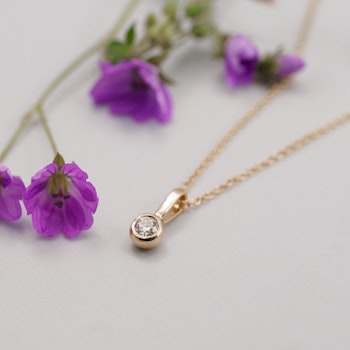 18K Diamant Berlock - Halsband i Återvunnet Guld