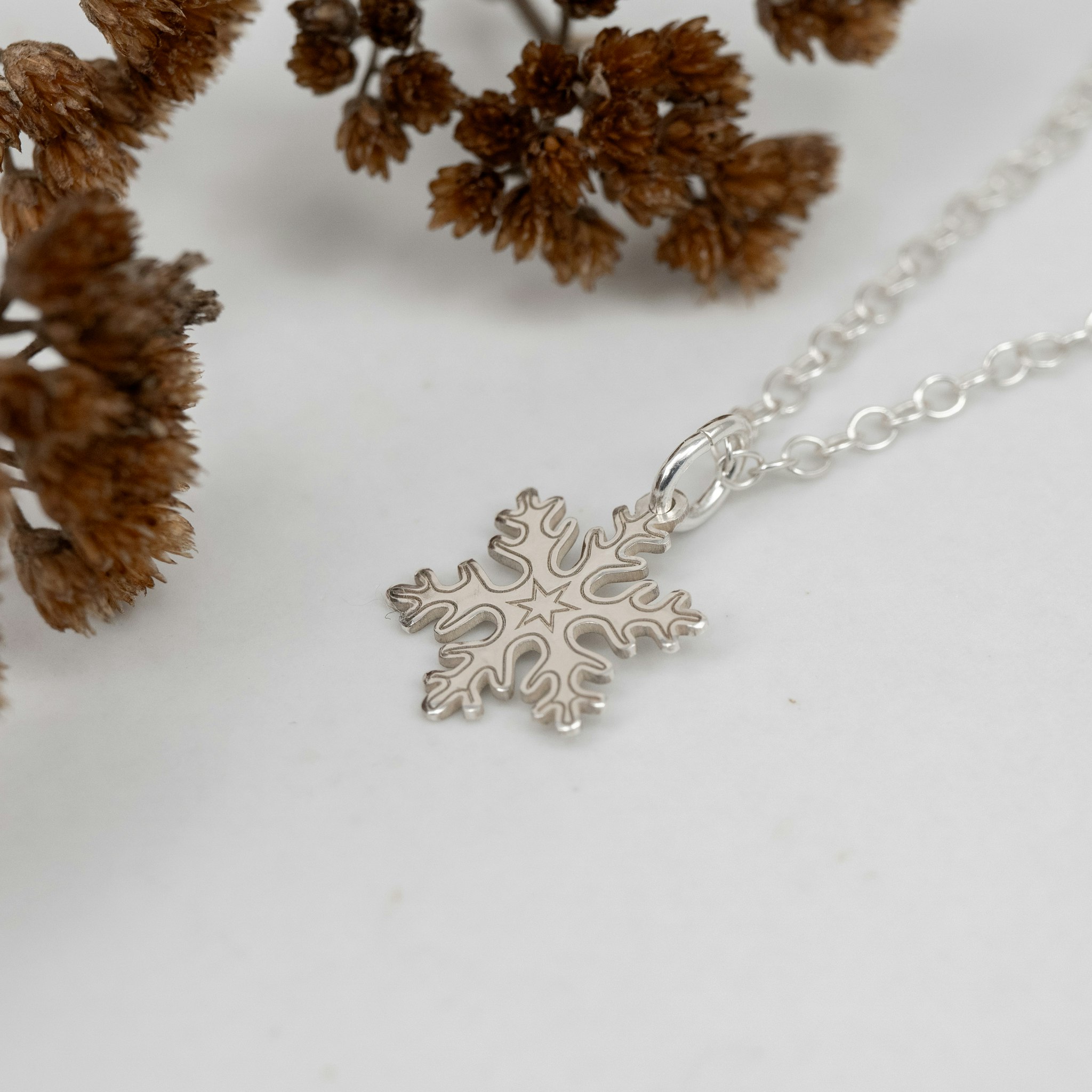 Snöflinga - Berlock Återvunnet Silver