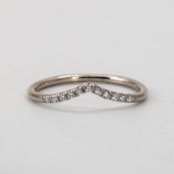 Vega 18K V-Ring Vigselring med diamanter Guld Chevron