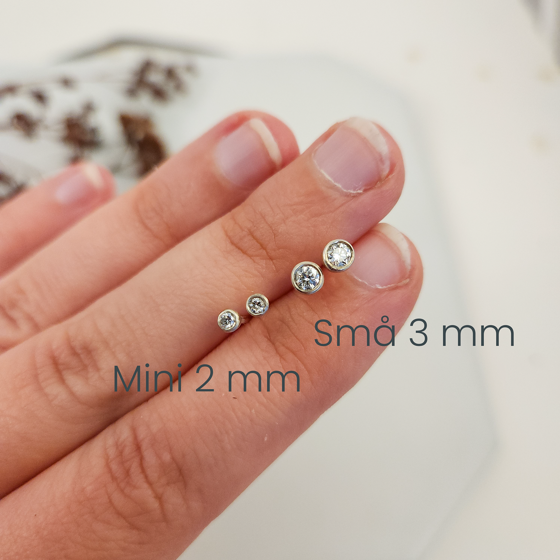 Diamant Mini Comfort Örhängen Återvunnet Silver